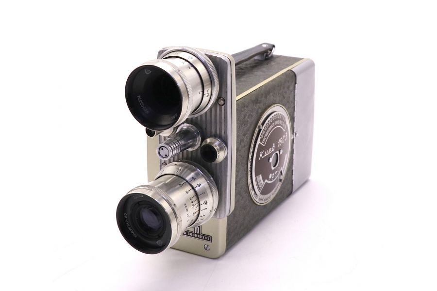 Советская любительская кинокамера Киев 16С-3
