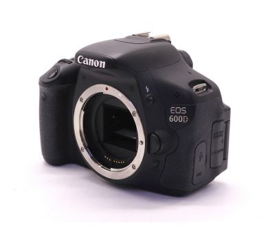 Canon EOS 600D body (пробег 11165 кадров)