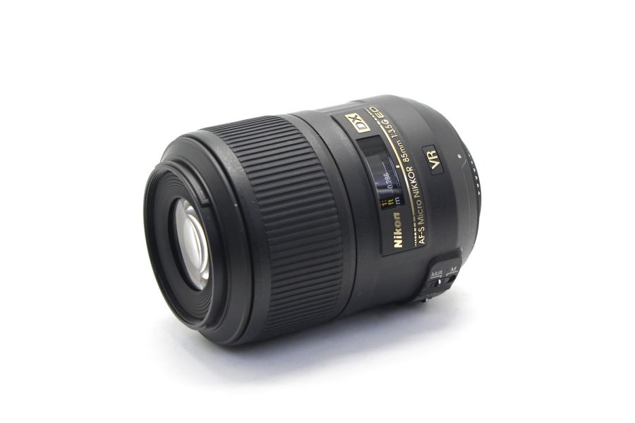 Nikon 85mm f/3.5G ED AF-S DX VR Micro Nikkor в упаковке