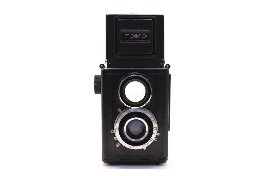 Советский среднеформатный фотоаппарат Любитель 