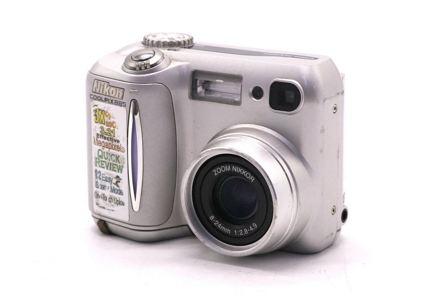 Компактная цифровая камера Nikon Coolpix 885