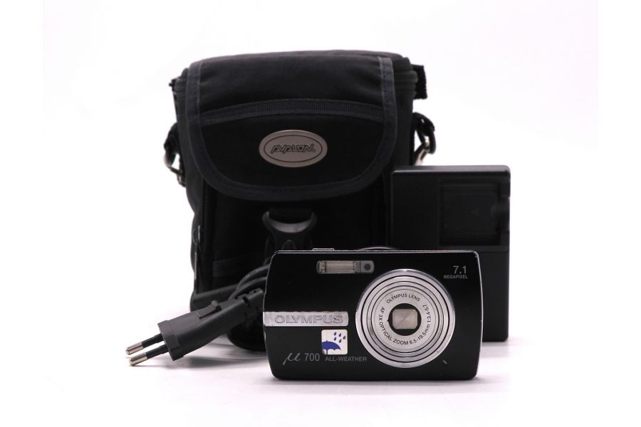 Фотоаппарат компактный цифровой Olympus Mju 700