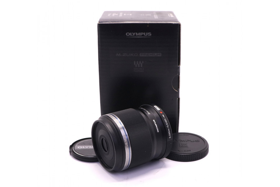 Olympus M.Zuiko Digital 30mm f/3.5 Macro в упаковке