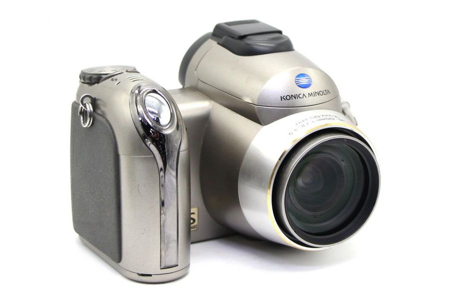 Konica Minolta DIMAGE Z6 серебристая