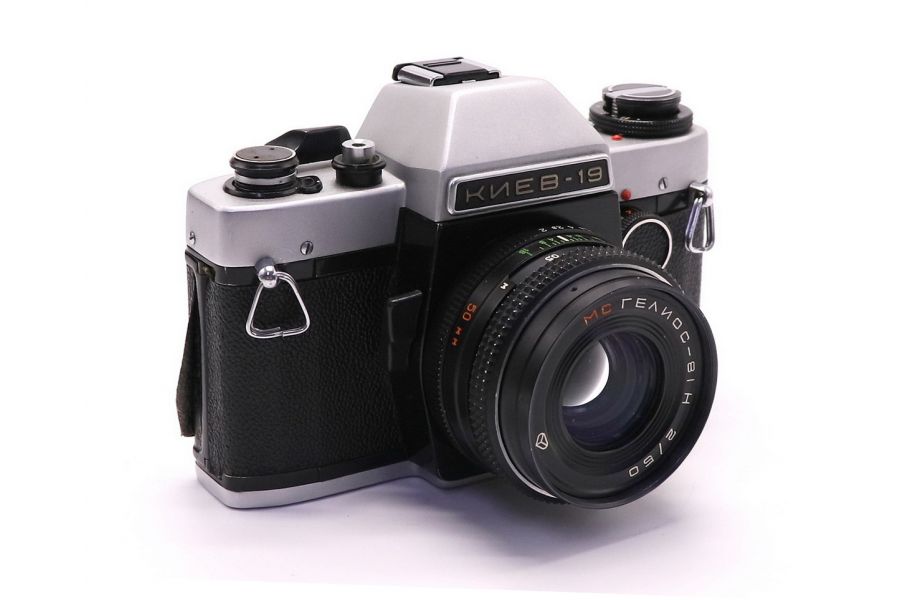 Советская зеркальная камера Киев 19 kit (СССР)