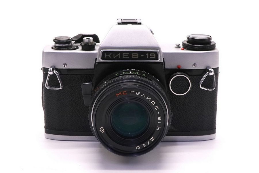 Советская зеркальная камера Киев 19 kit (СССР)