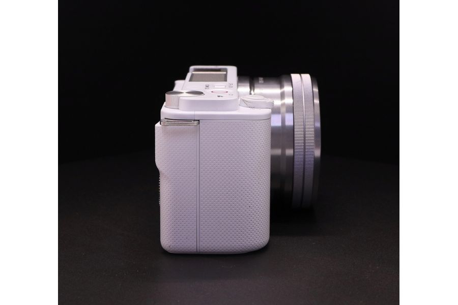 Sony ZV-E10 kit в упаковке (пробег 620 кадров)