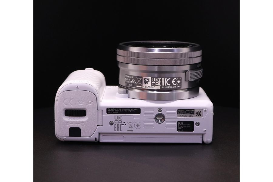 Sony ZV-E10 kit в упаковке (пробег 620 кадров)