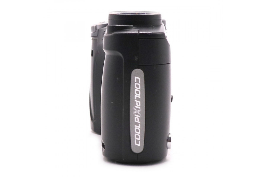 Компактная фотокамера Nikon Coolpix 4500