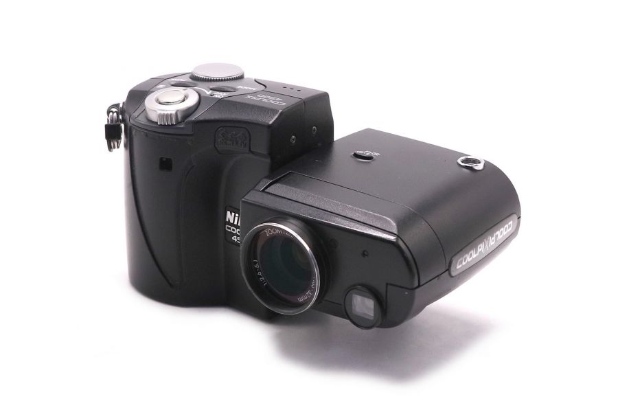 Компактная фотокамера Nikon Coolpix 4500