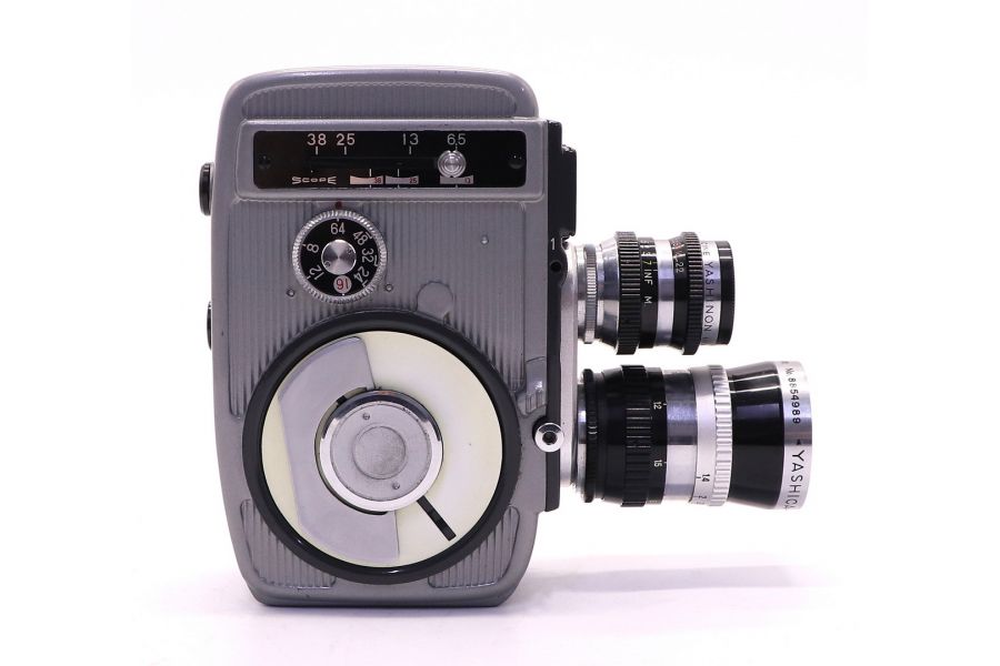 Двухобъективная кинокамера Yashica 8 T-2
