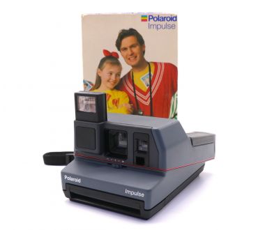 Фотокамера моментальной печати Polaroid Impulse в упаковке