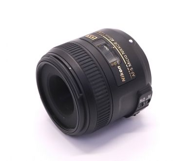 Объектив Nikon 40mm f/2.8G AF-S DX micro Nikkor
