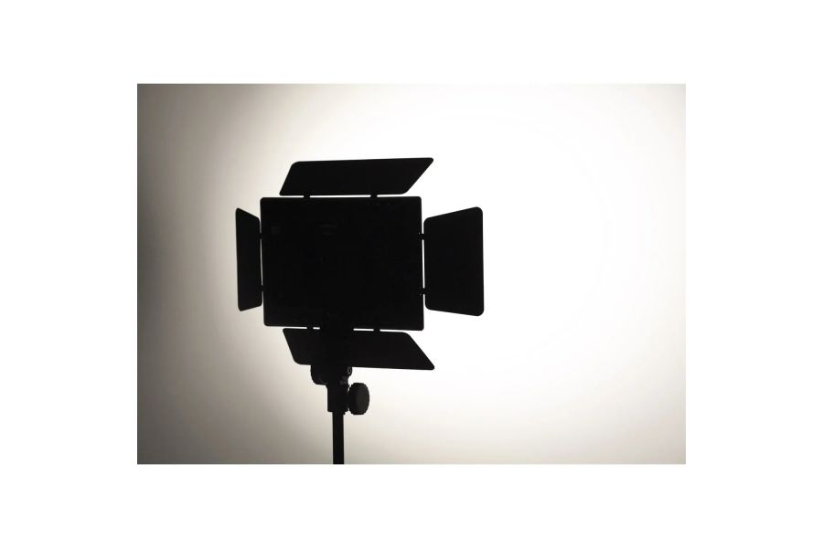 Осветитель светодиодный YongNuo YN600L II 3200-5500K