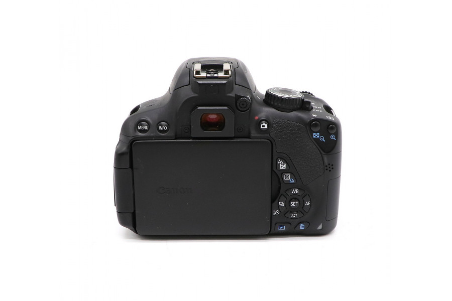 Камера Canon EOS 650D body (пробег 22000 кадров)