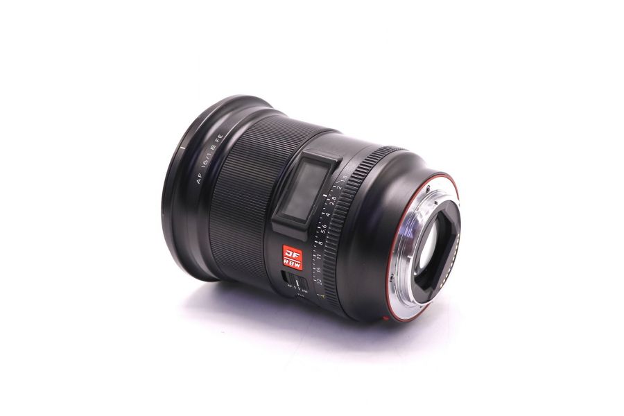 Объектив Viltrox AF 16mm F1.8 E-mount в упаковке