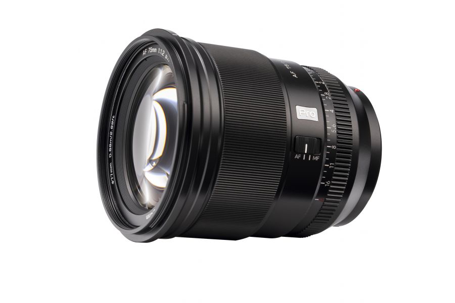 Объектив Viltrox AF 75mm F1.2 PRO для Fujifilm FX