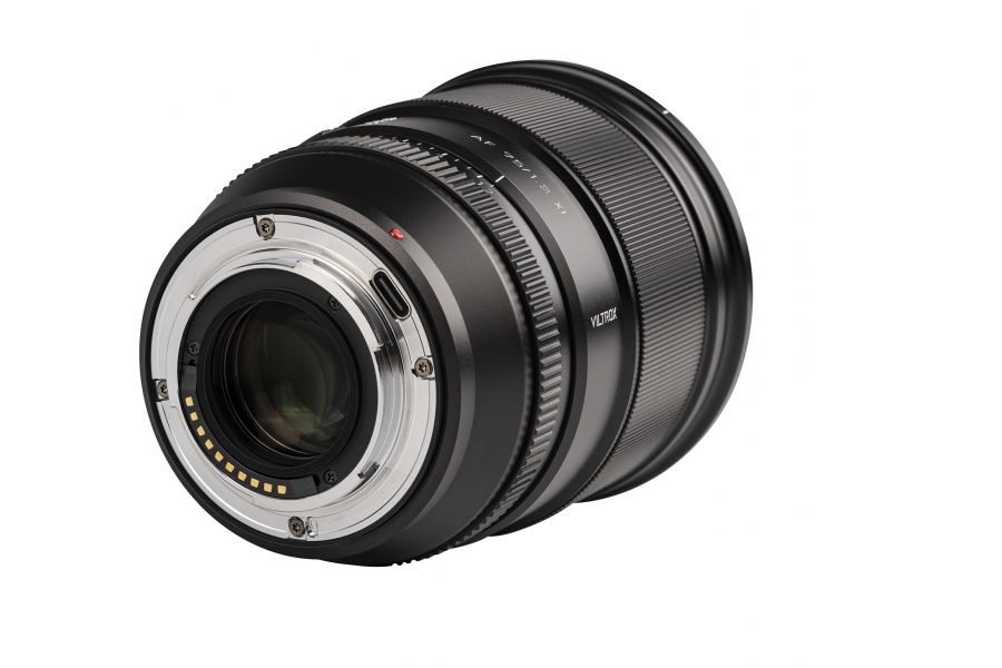 Объектив Viltrox AF 75mm F1.2 PRO для Fujifilm FX