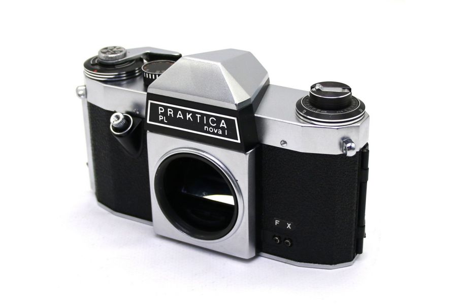 Praktica PL Nova l body б.
