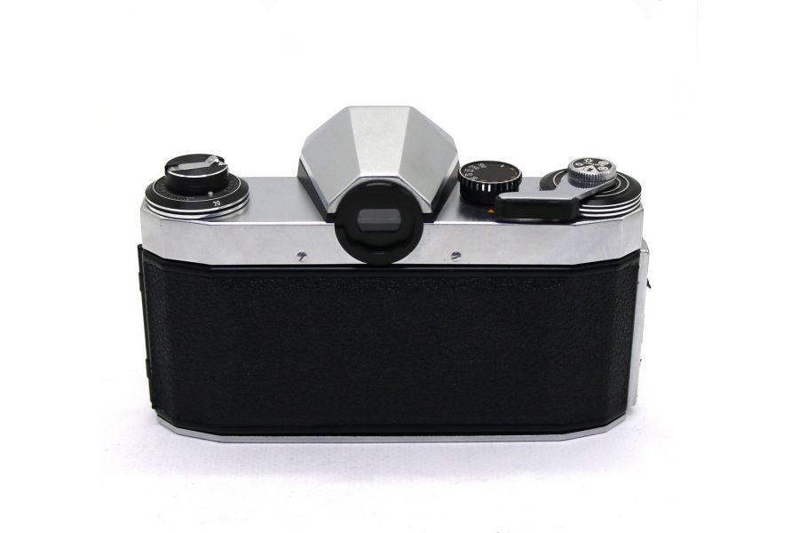 Praktica PL Nova l body б.