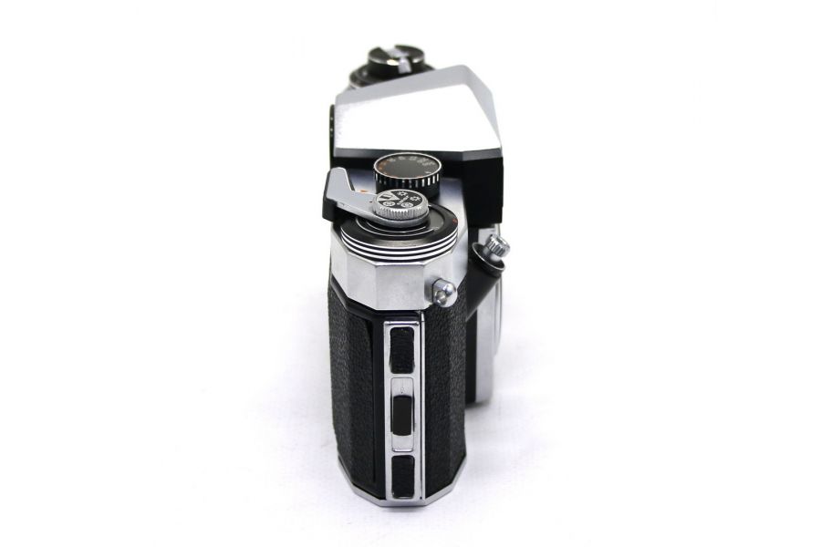 Praktica PL Nova l body б.