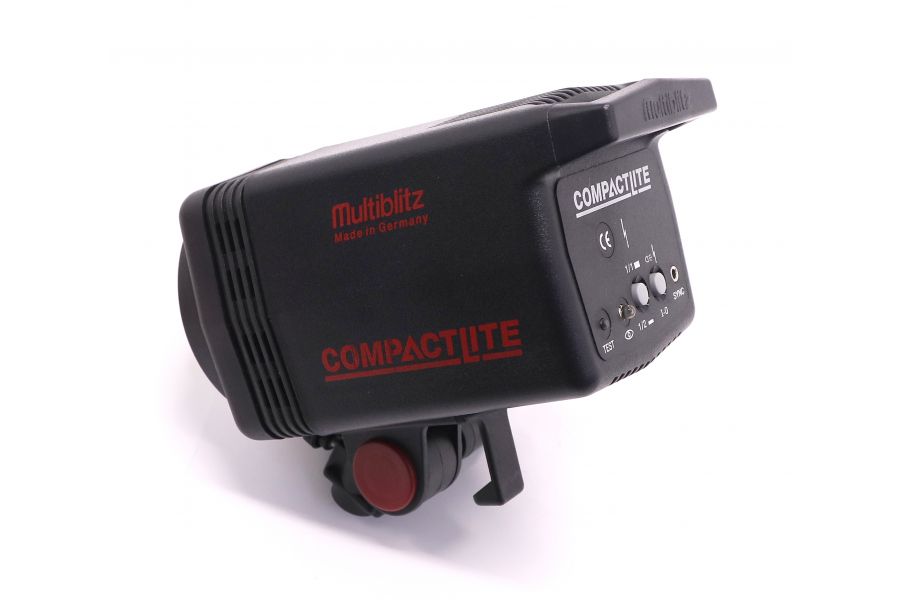 Комплект студийного света Multiblitz CompactLite