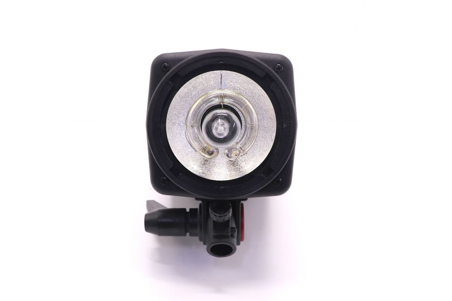 Комплект студийного света Multiblitz CompactLite