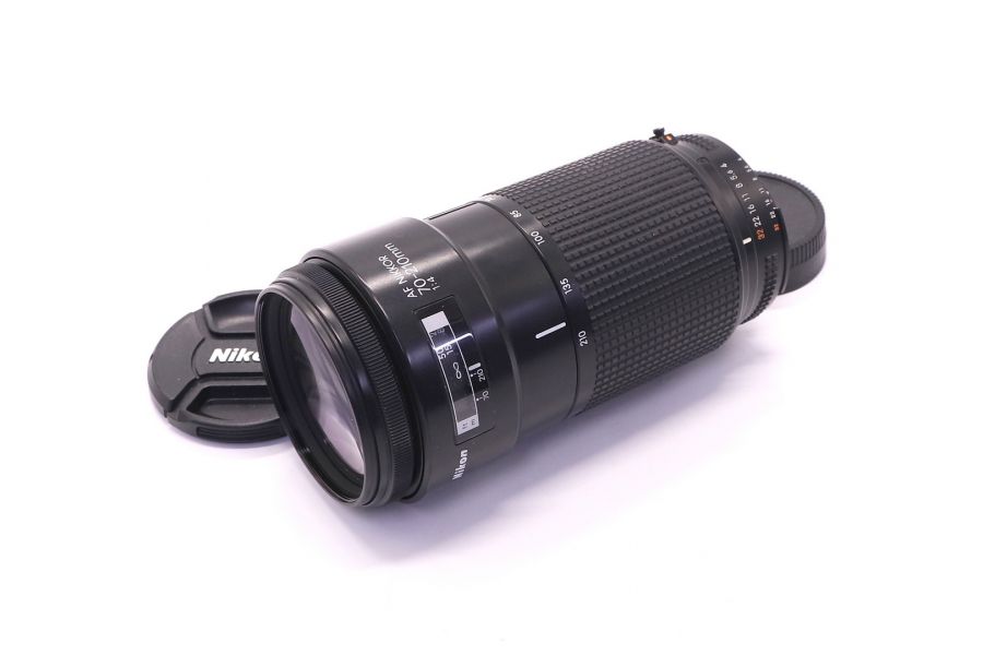 Nikon AF 70-210mm f/4 Nikkor