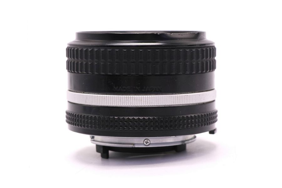 Nikon 50mm f/1.4 Nikkor (Japan, 1988г)