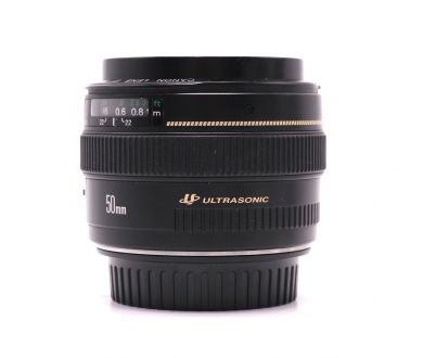 Широкоугольный объектив Canon EF 50mm f/1.4 USM