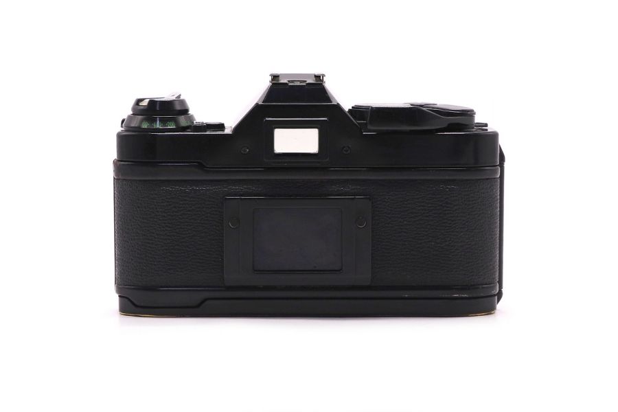 Зеркальный фотоаппарат Canon AE-1 Program