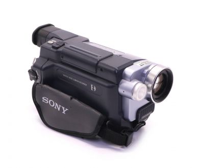 Видеокамера Sony DCR-TRV250E в упаковке