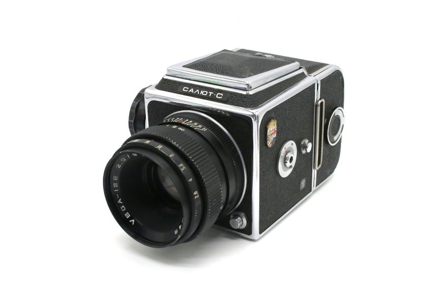 Советский фотоаппарат Салют-С + объектив Вега-12В