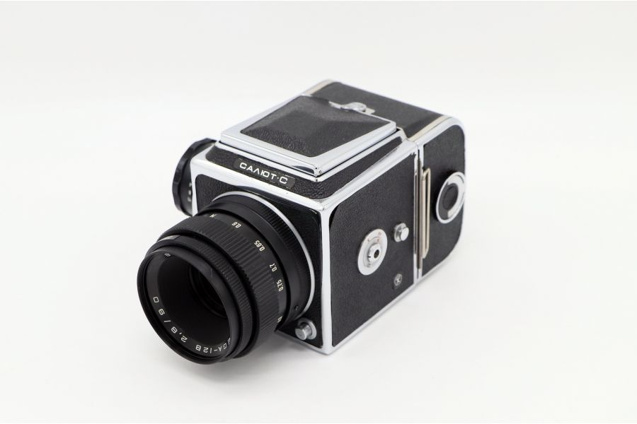 Советский фотоаппарат Салют-С + объектив Вега-12В