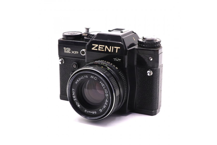 Советский пленочный фотоаппарат Зенит 12ХР kit