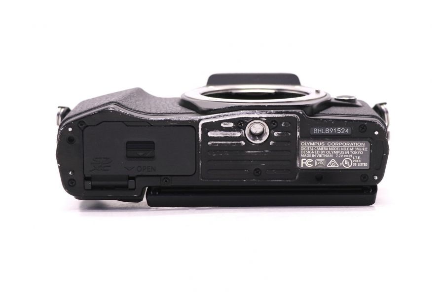 Olympus OM-D E-M10 Mark II body black (пробег 59150 кадров)