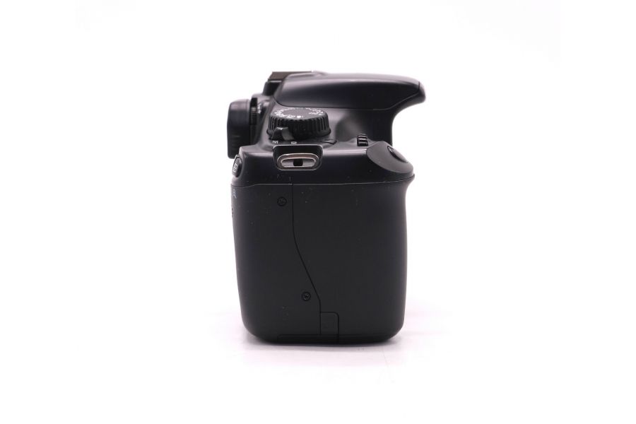 Canon EOS 1100D body (пробег 10815 кадров)