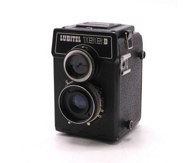 Пленочный фотоаппарат Любитель 166В (СССР, 1985)