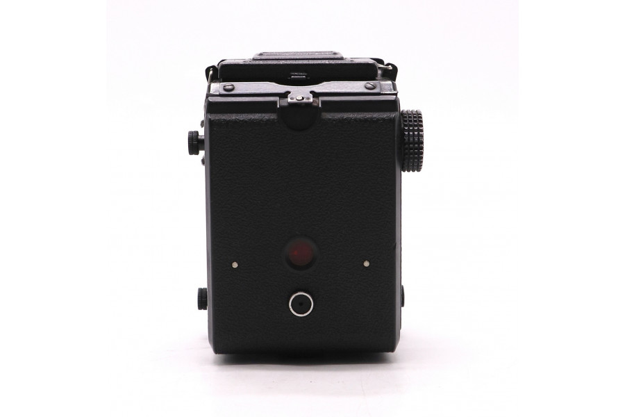 Пленочный фотоаппарат Любитель 166В (СССР, 1985)