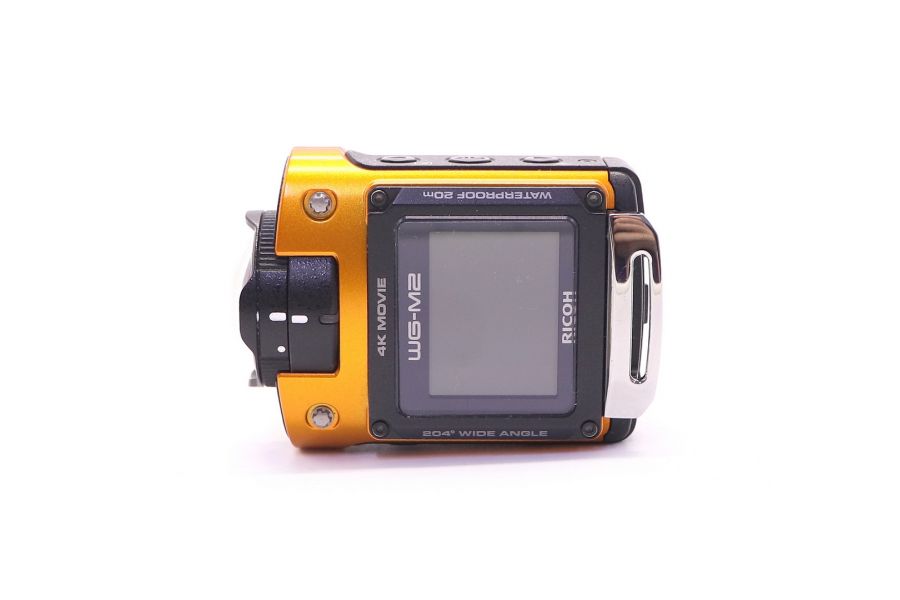 Экшен-камера Ricoh WG-M2 в упаковке