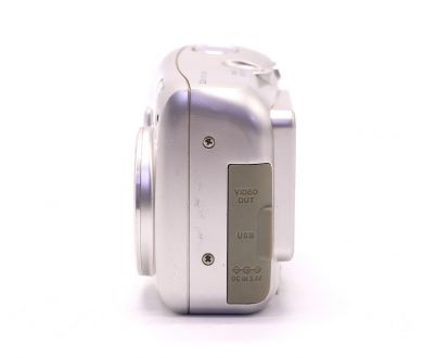 Цифровая компактная камера Olympus FE-115