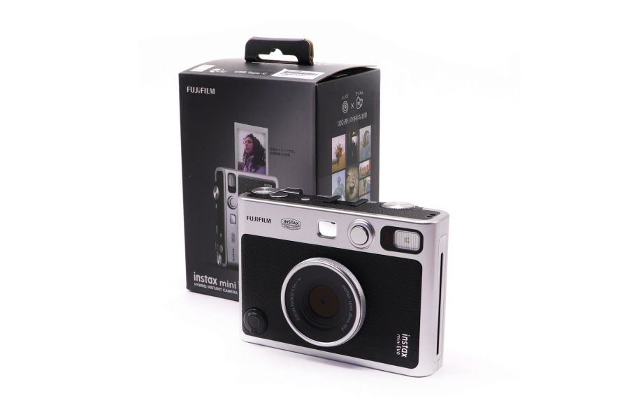 Камера Fujifilm Instax Mini Evo черный в упаковке