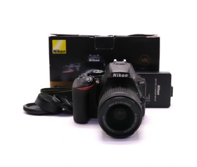 Nikon D5600 kit в упаковке (пробег 5370 кадров)