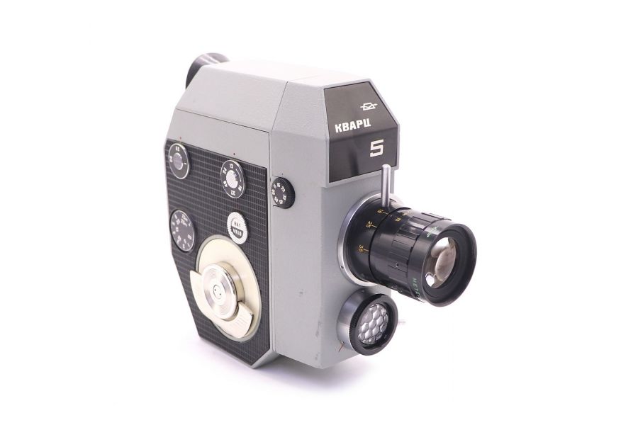 Советская кинокамера Кварц 5 комплект (СССР, 1970)