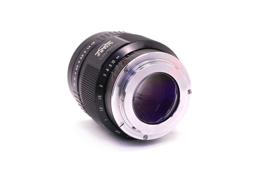 Светосильный объектив Зенитар-C 1,2/50s в упаковке