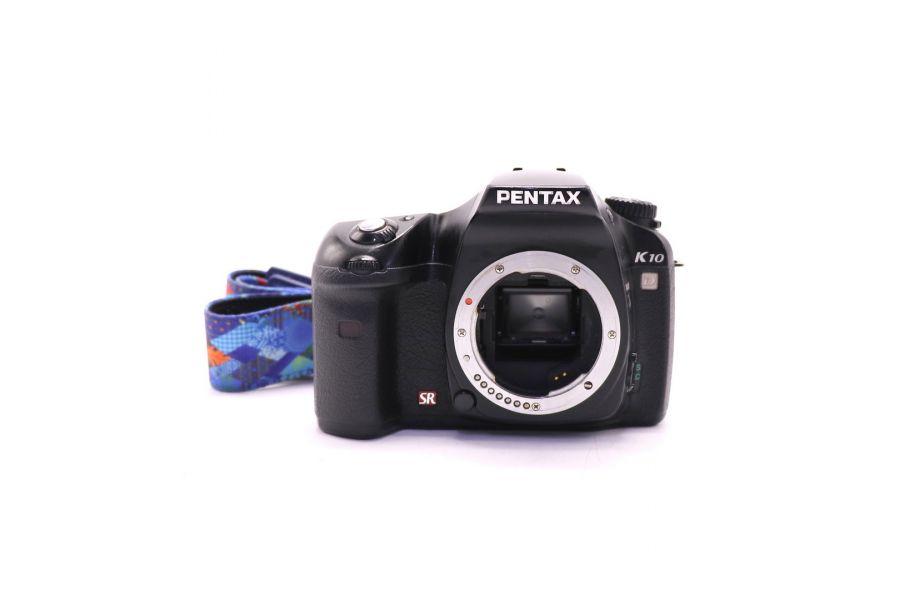 Pentax K10D body (пробег 69695 кадров)
