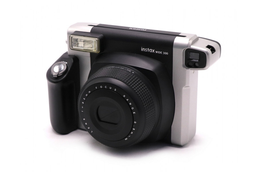 Фотоаппарат Fujifilm Instax Wide 300 в упаковке