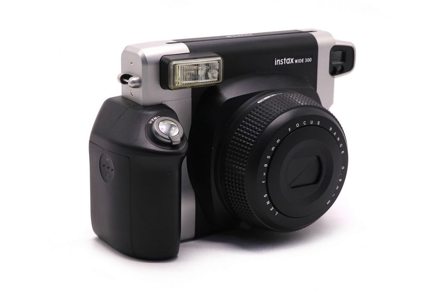 Фотоаппарат Fujifilm Instax Wide 300 в упаковке