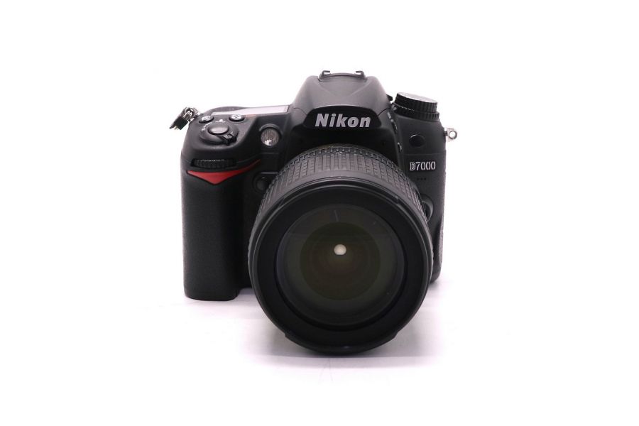 Nikon D7000 kit (пробег 19265 кадров)