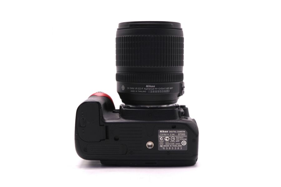 Nikon D7000 kit (пробег 19265 кадров)